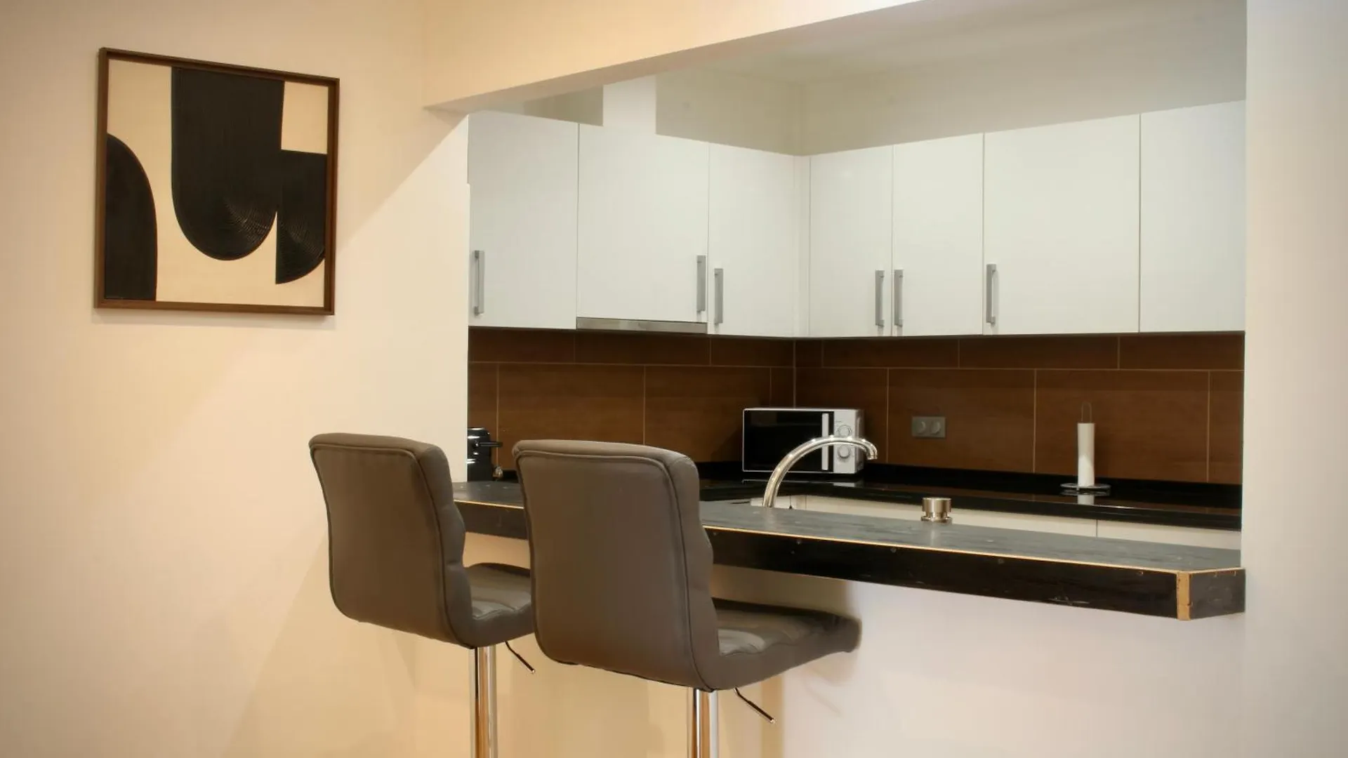 Like Home III - Apartamento Com 2 Quartos, Ideal Para Familias E Amigos Funchal  Apartment Funchal (Madeira)